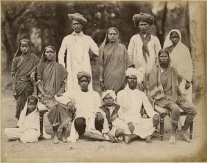 Family photo of a Maharatta family from Mumbai