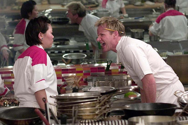 HELL'S KITCHEN: Chef Ramsay (R) yells at Tek (L) during dinner service  on an all-new HELL'S KITCHEN airing Tuesday, Aug. 11 (8:00-9:00 PM ET/PT) on FOX. ©2009 Fox Broadcasting Co. Cr: Patrick Wymore/FOX