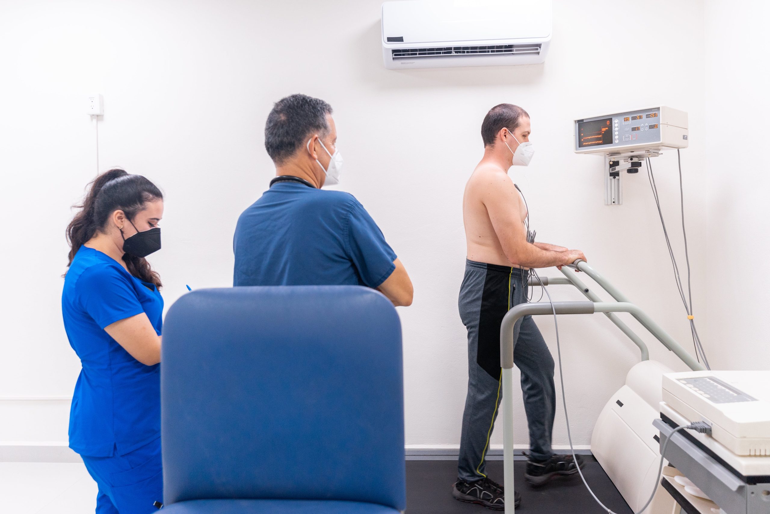 Photo of simulated patient undergoing cardiac stress testing