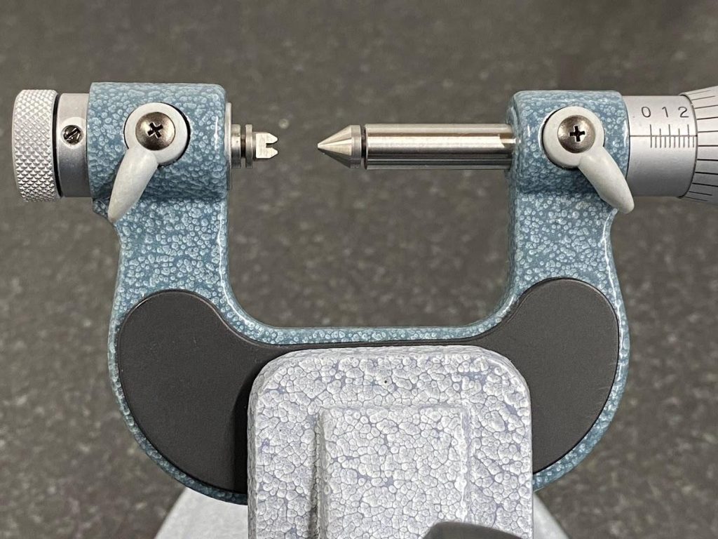 Thread mic with 13 TPI anvils installed.